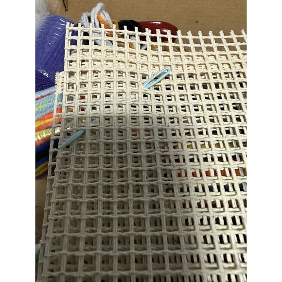 VTG McNeill LARGE Latch Hook Rug Kit 1983 No. 7611 Balloon II Wall Decor Hanging - Picture 4 of 16